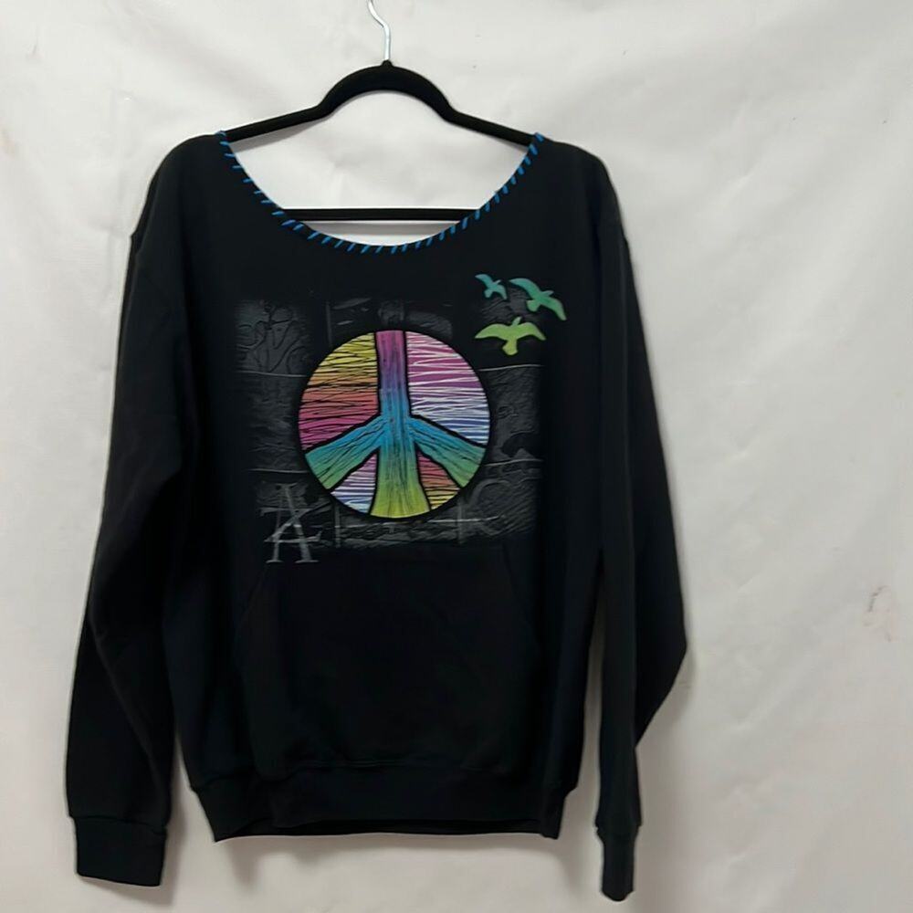 CHELSEY BLAKE HOLY BLAKE PEACE LOVE SWEATER SIZE M